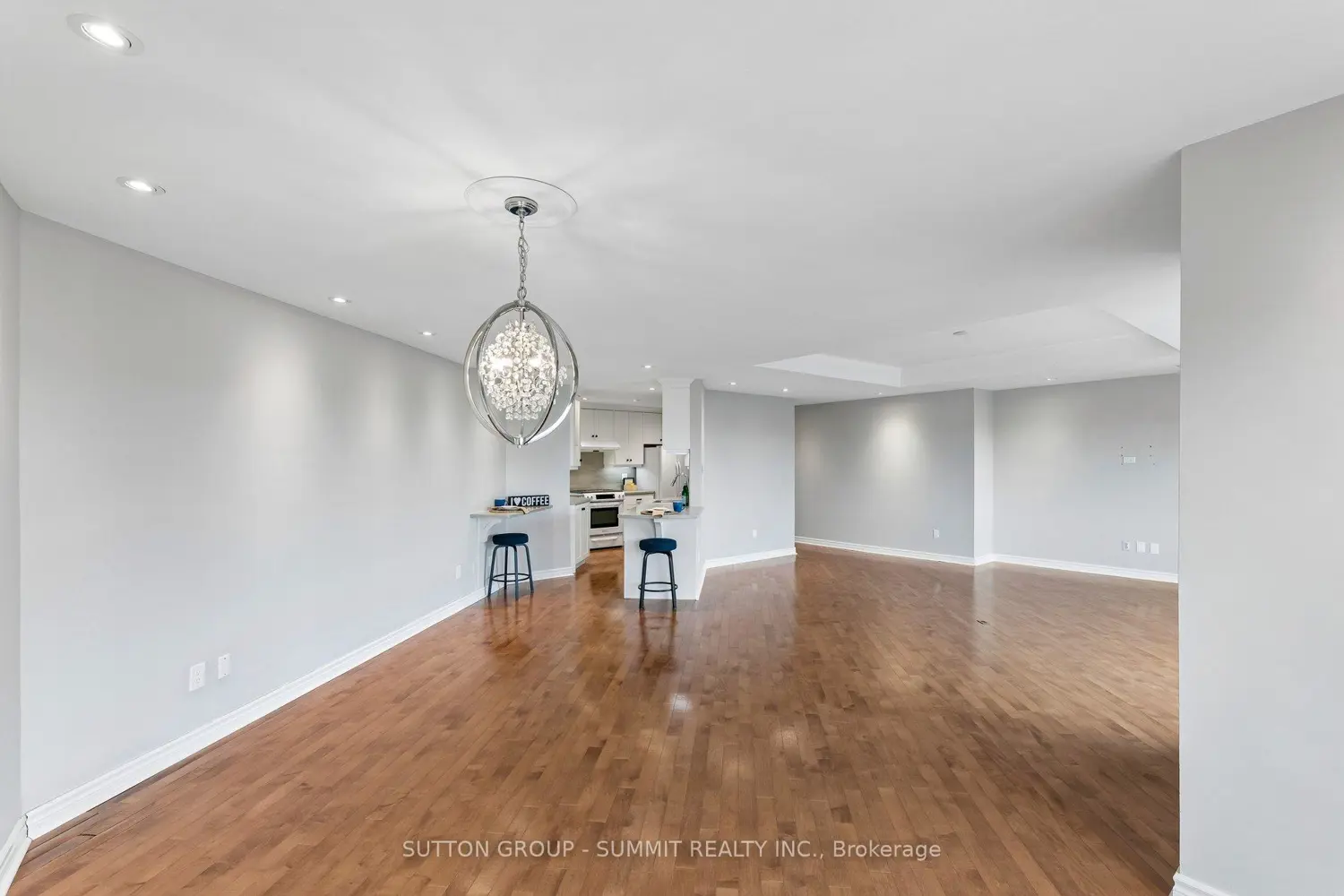 19 King Street 1102 photo 4
