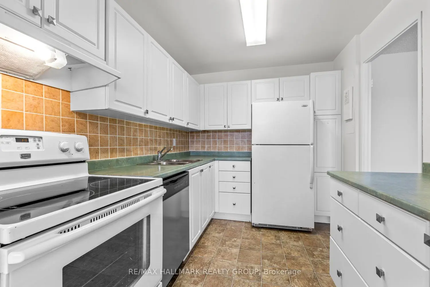 265 Poulin Avenue 805 photo 5