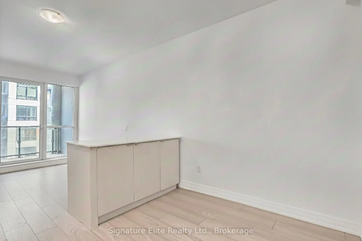 36 Elm Drive 3402 photo 2