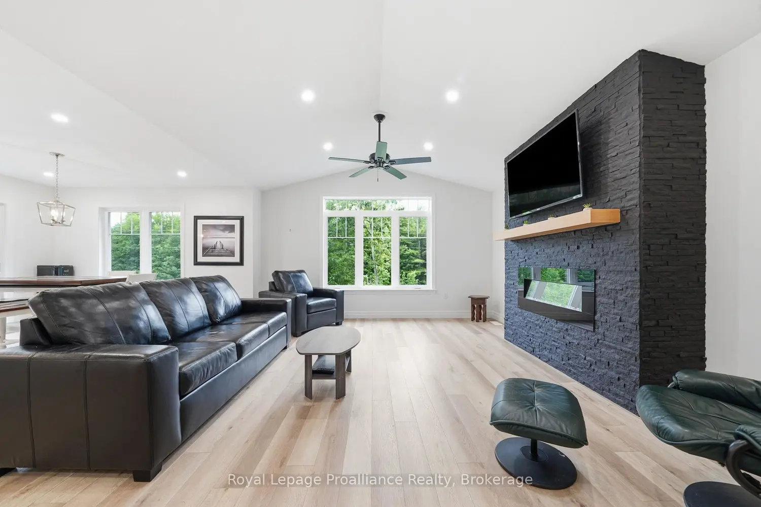 1258 Springbrook Road photo 5