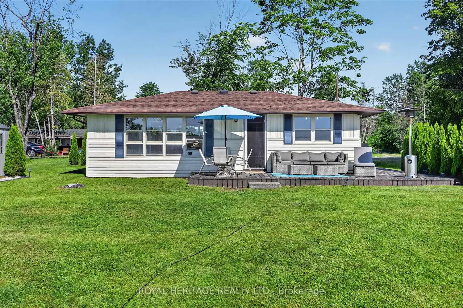 100 Clearview Drive photo 2