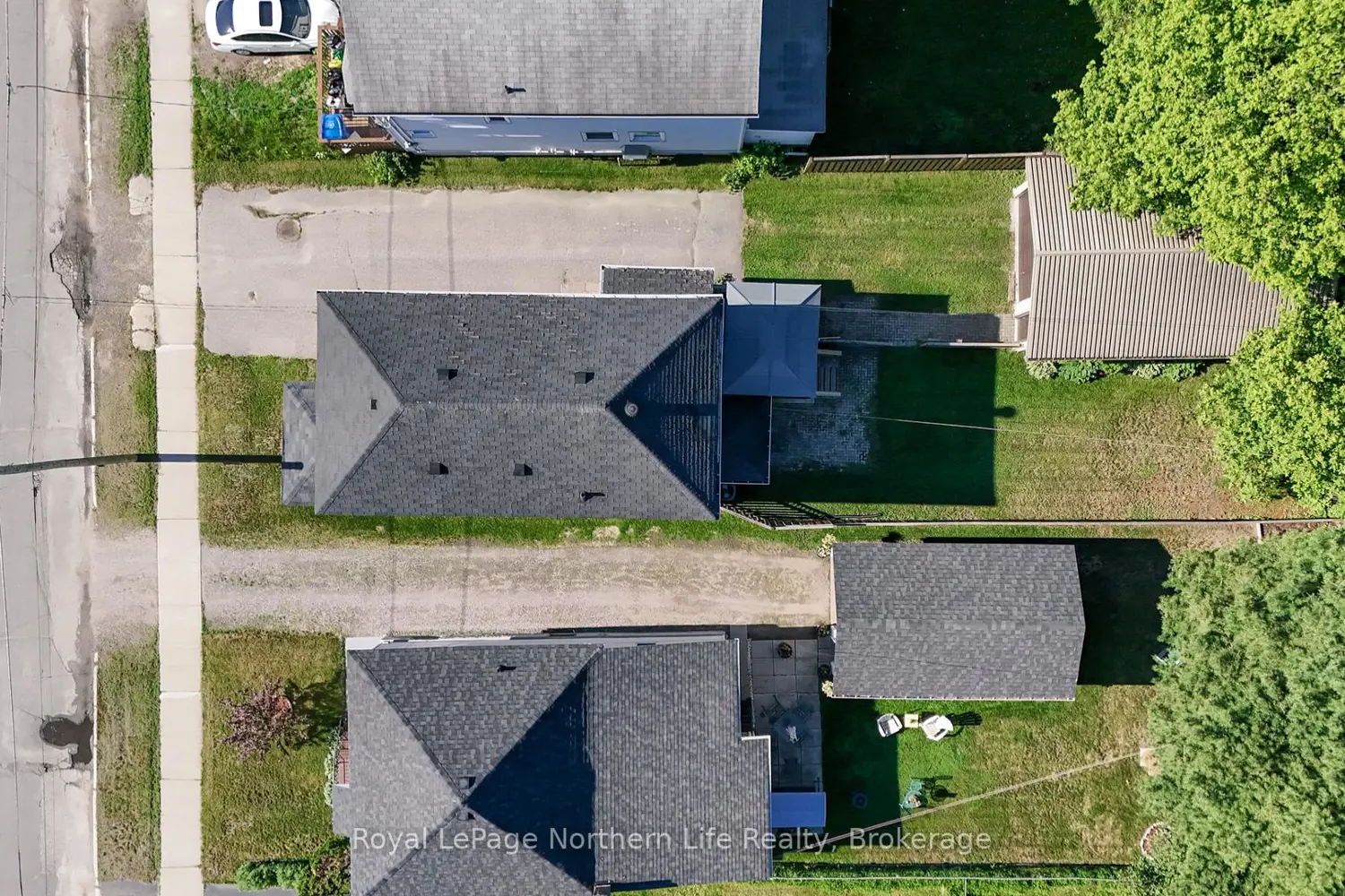 323 Percy Street photo 3