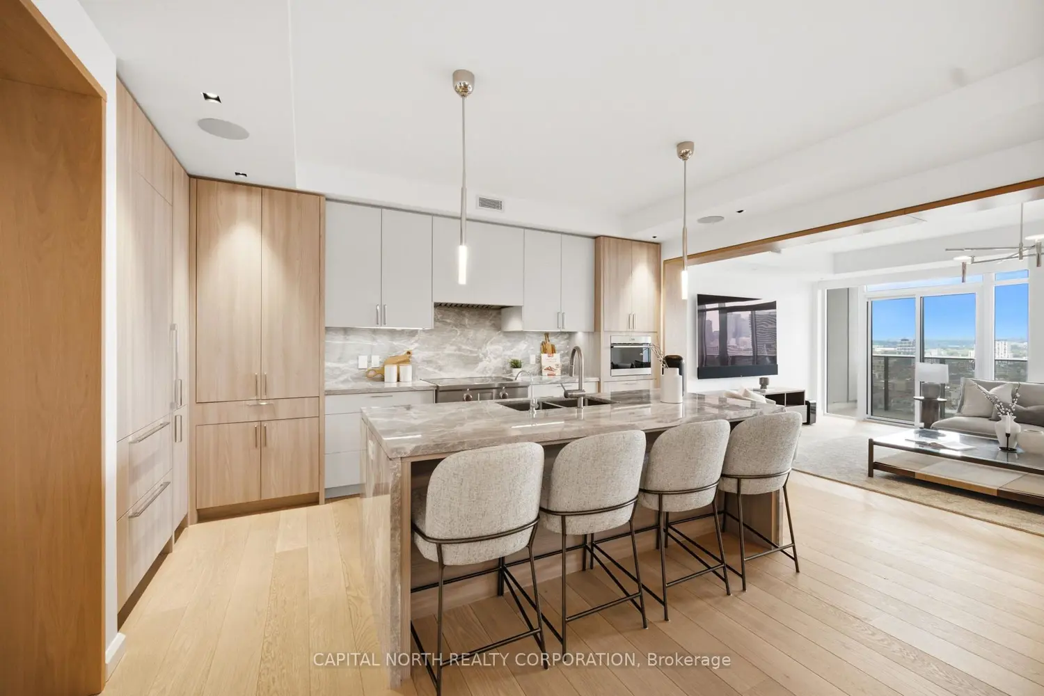 330 Richmond Street 2505