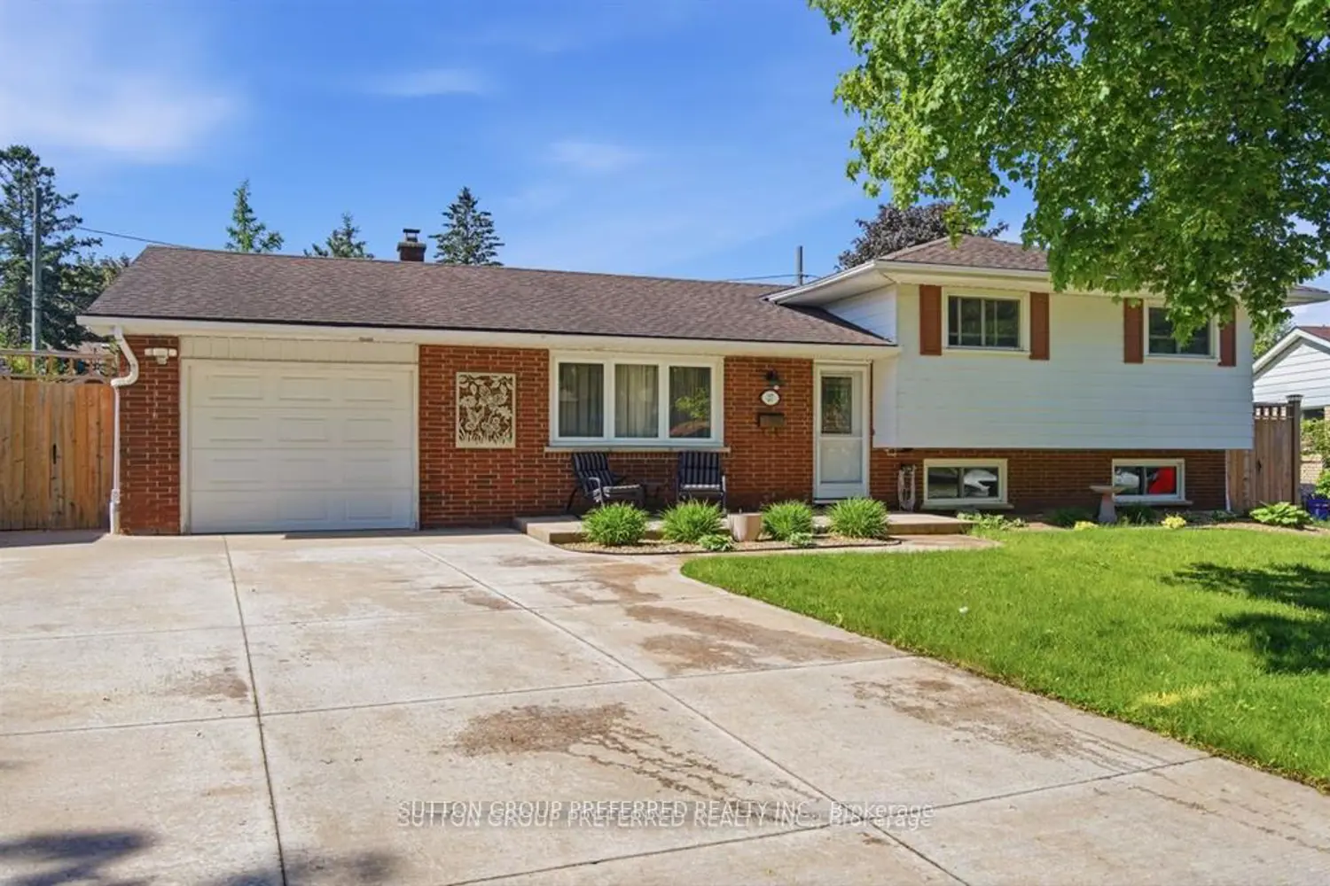 27 Stormont Drive photo 2