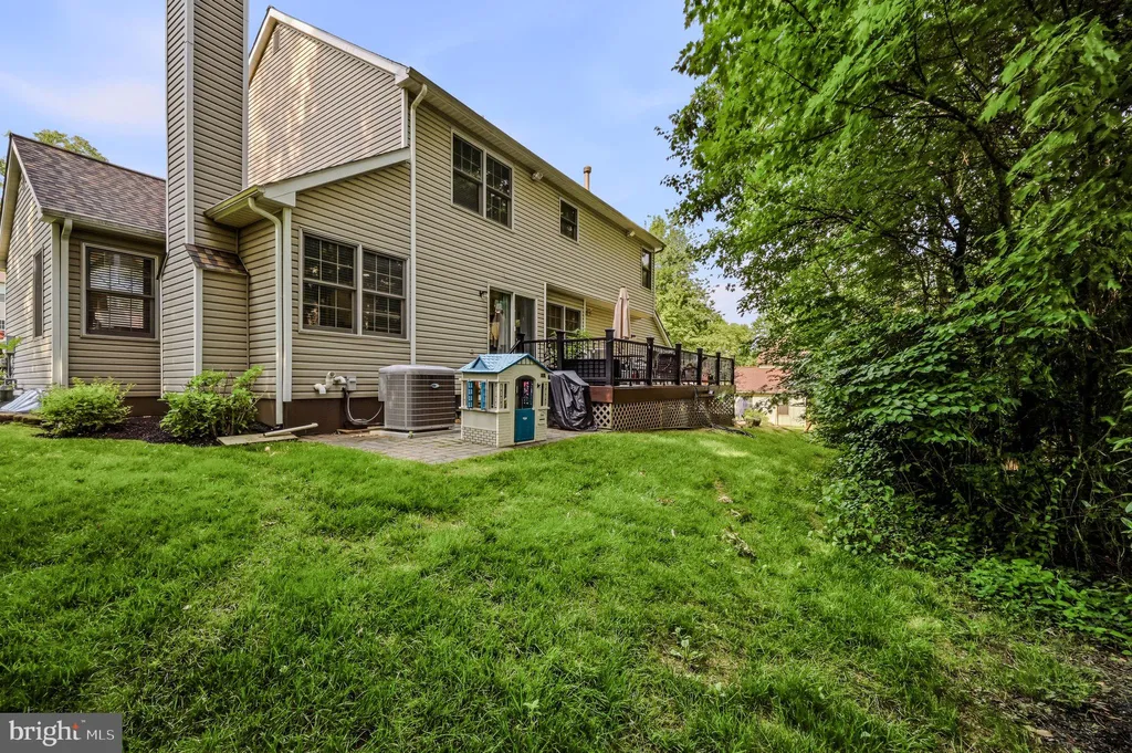700 Springcreek Court, Newark, DE 19702