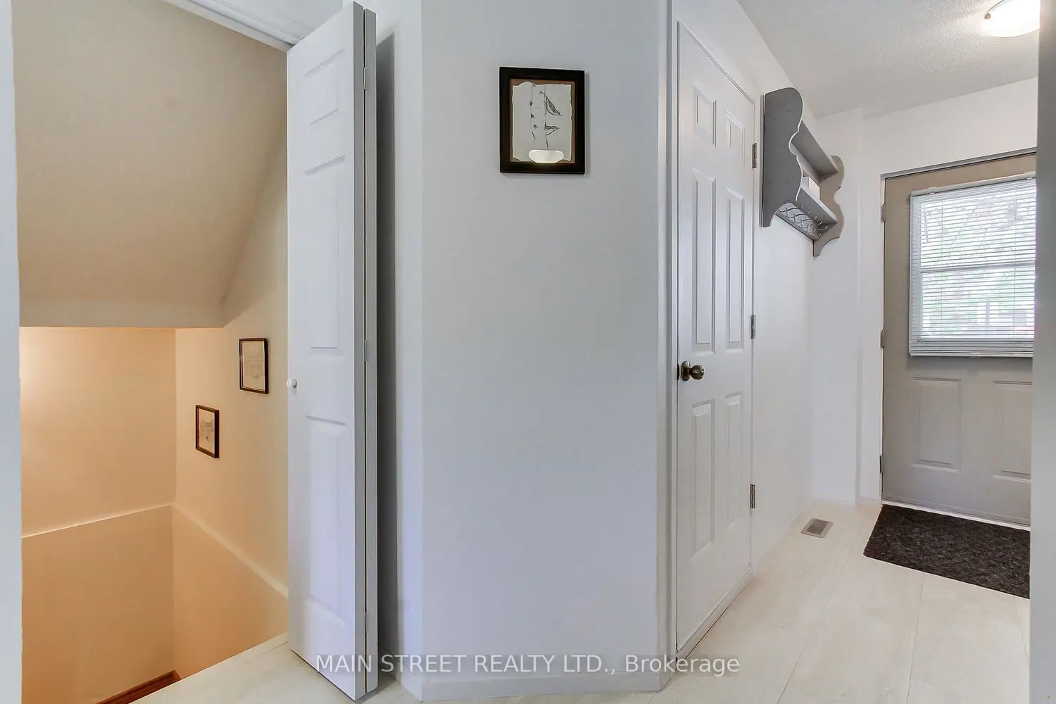 574 Jack Giles Circle photo 4