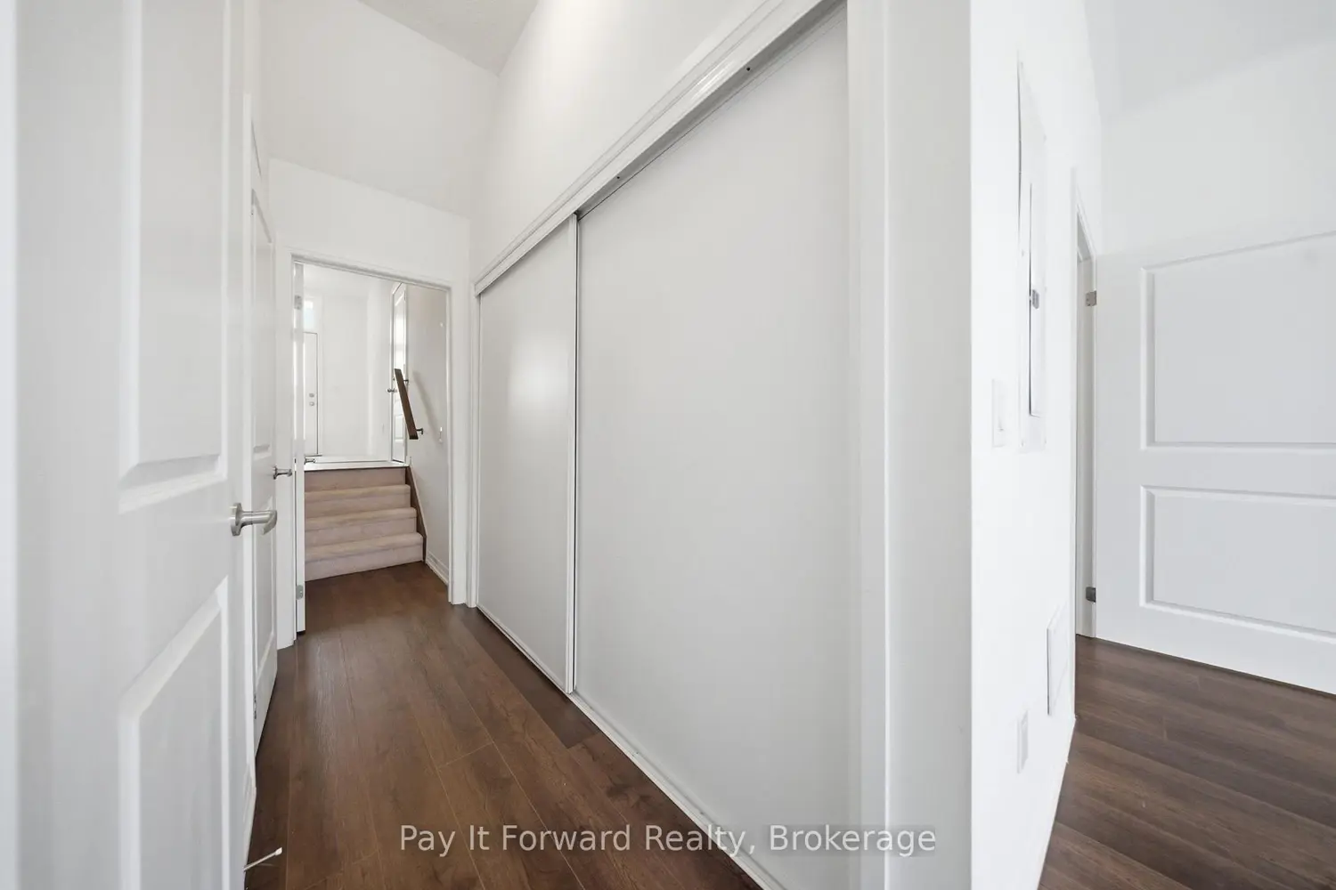 585 Colborne Street 107 photo 4