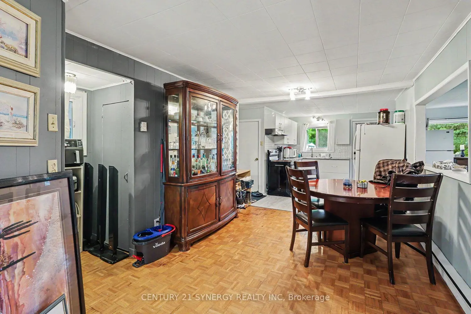 205 St Joseph Street photo 5