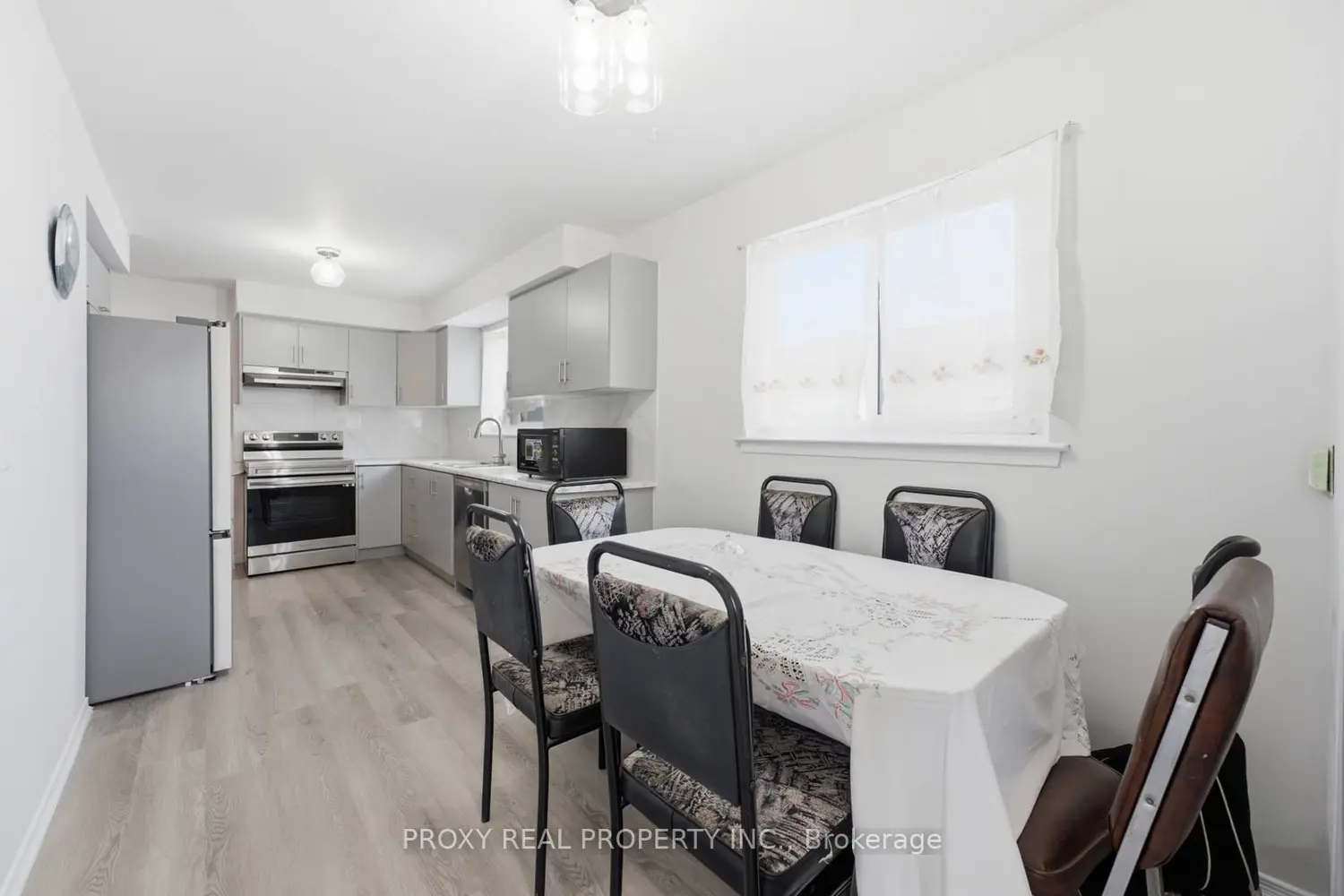 3373 Jolliffe Avenue photo 5