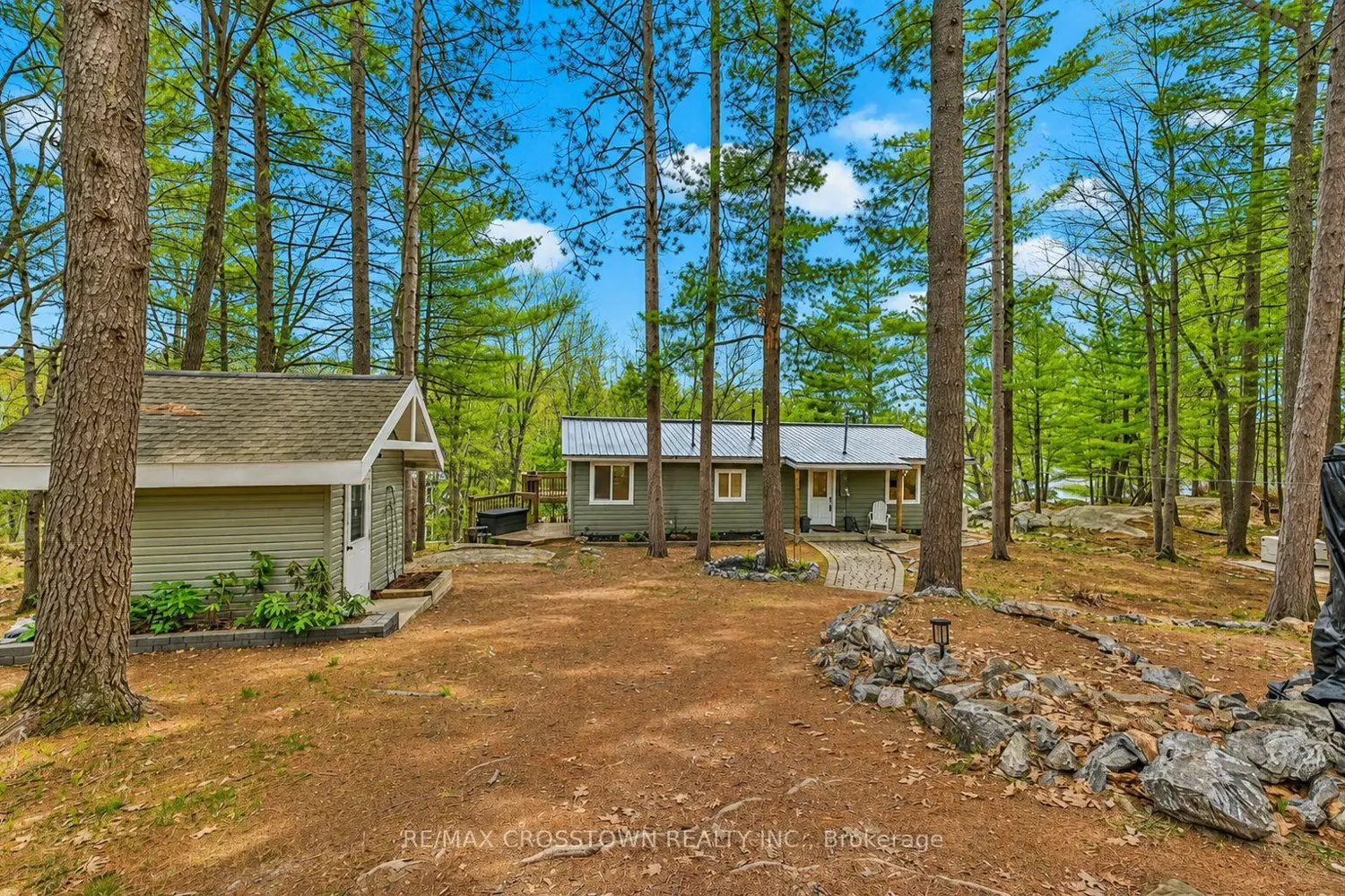 607 Juniper Drive photo 2