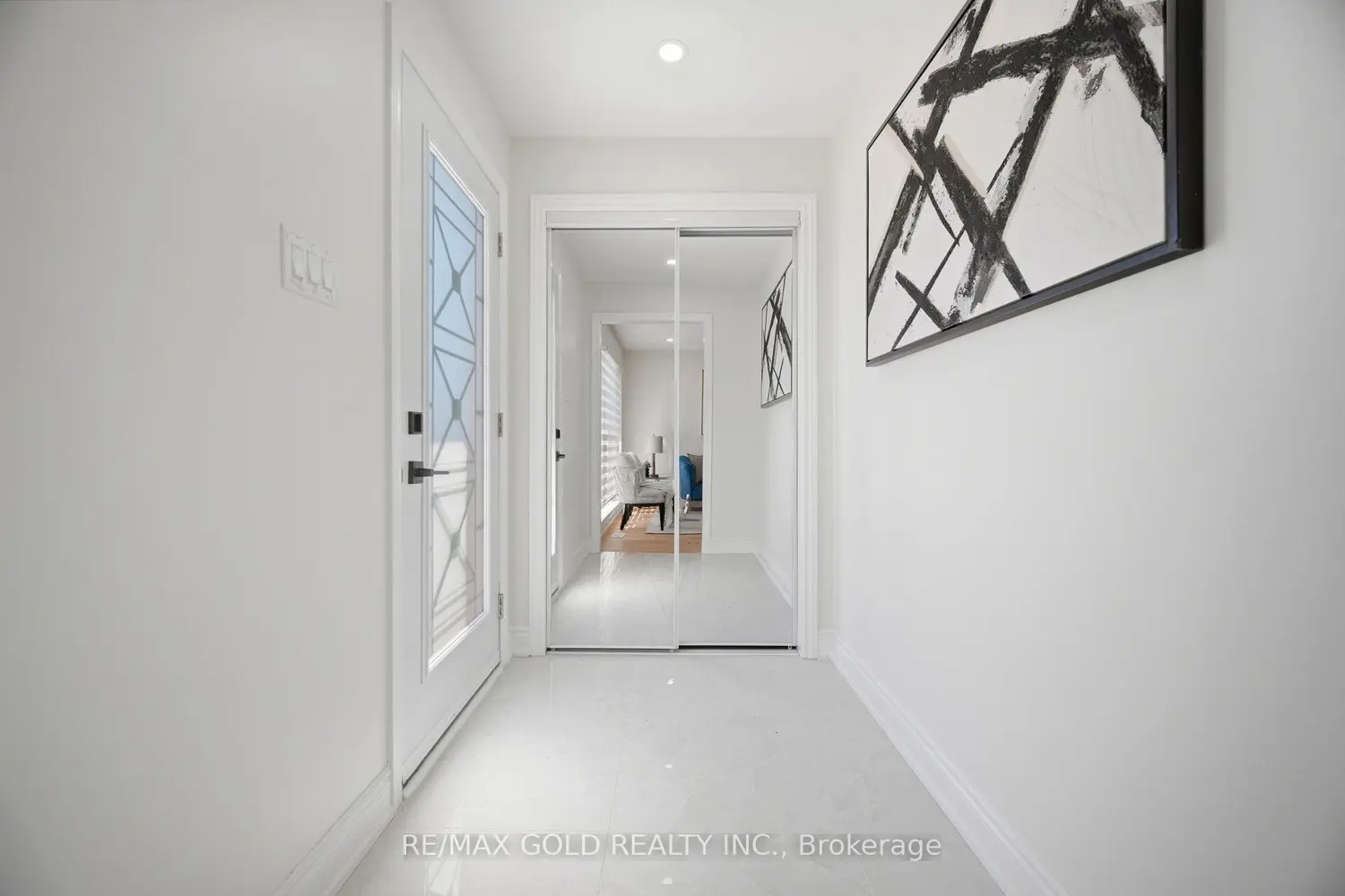 8 Athlone Avenue photo 4