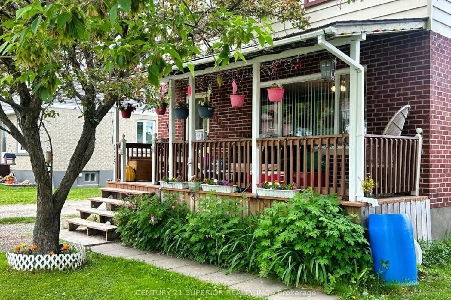 115 Stadler Ave photo 4