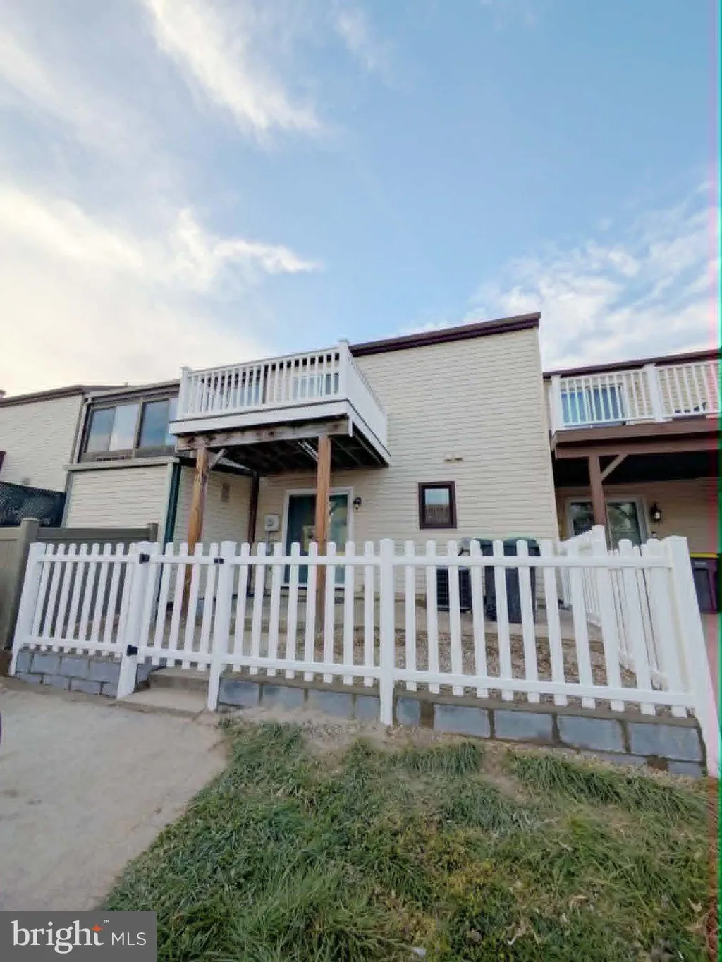 229 E Green Valley Circle, Newark, DE 19711