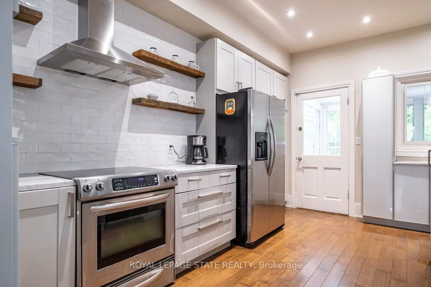 10 Beulah Avenue photo 4