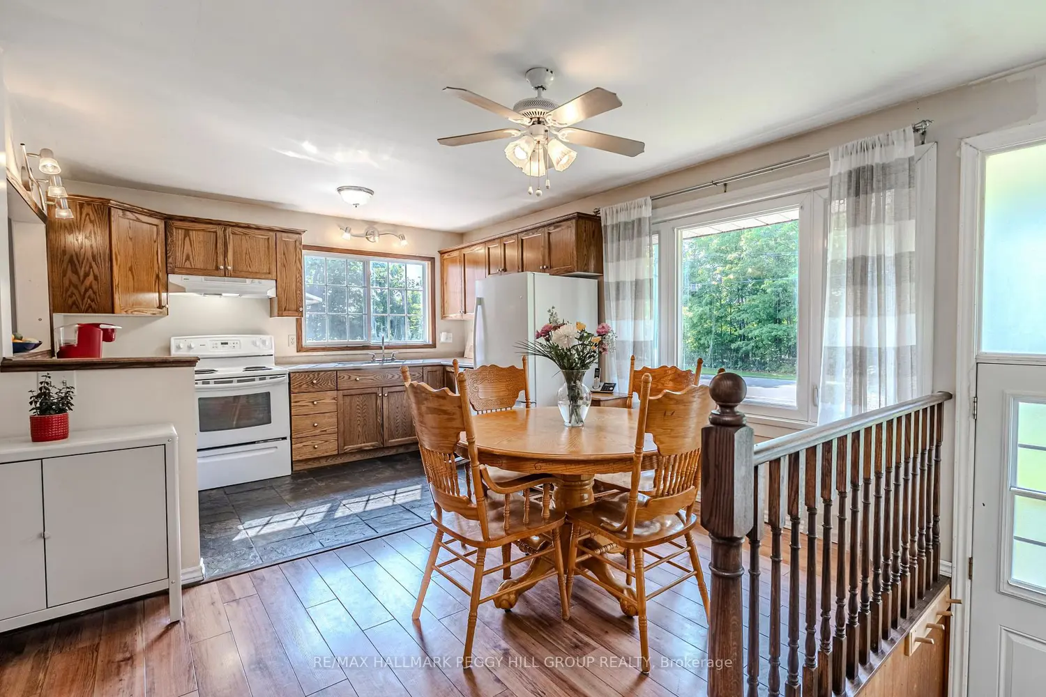250 Sunnybrae Avenue photo 4