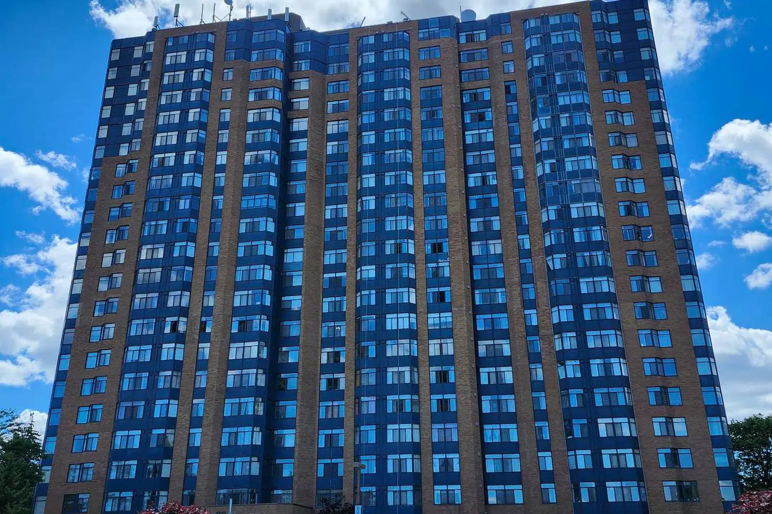 88 Alton Towers Circle 1601