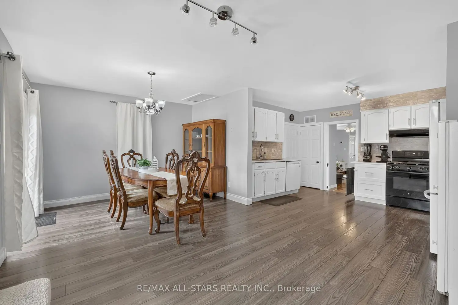 329 Lakeview Boulevard photo 4