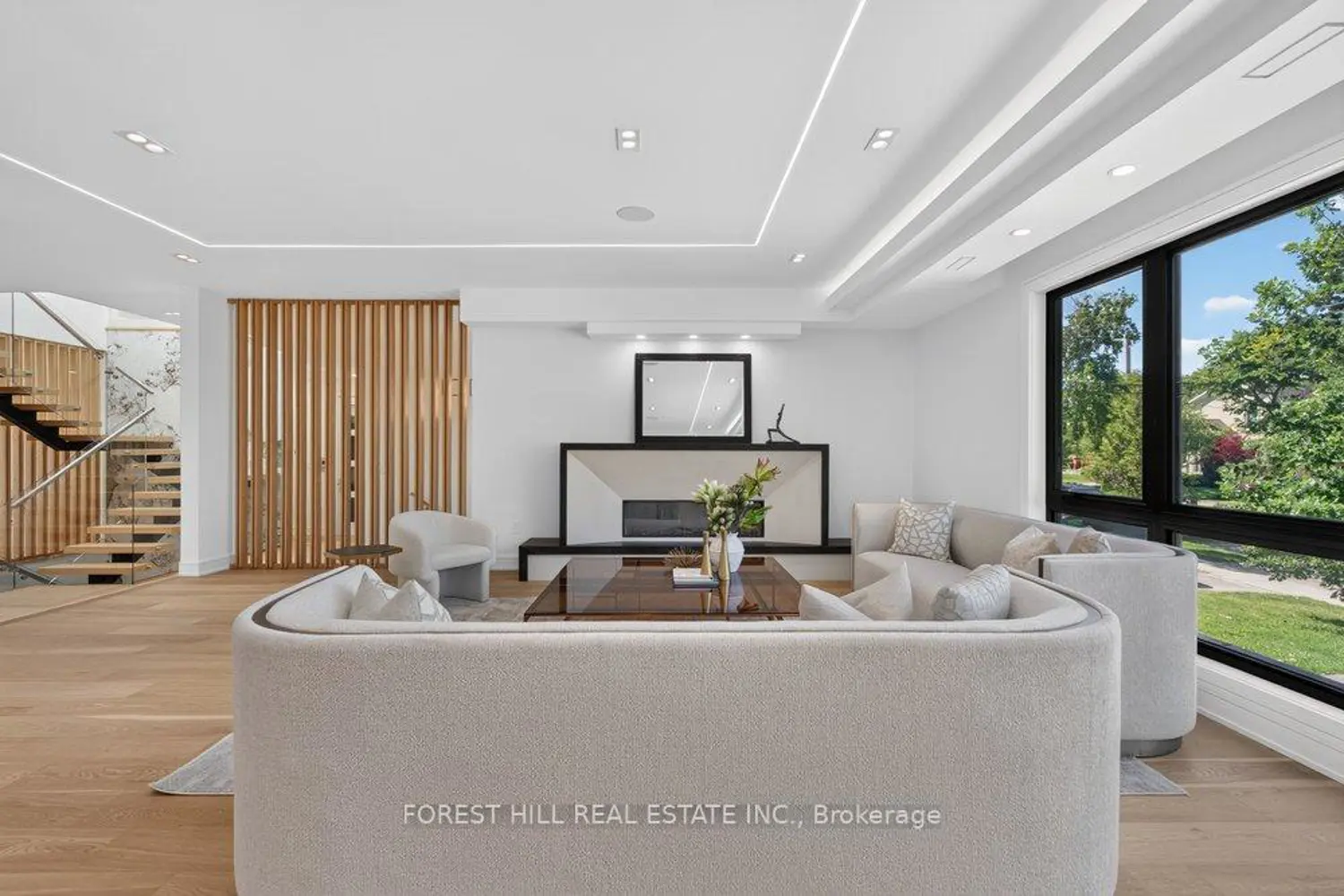 103 Bevdale Road photo 4