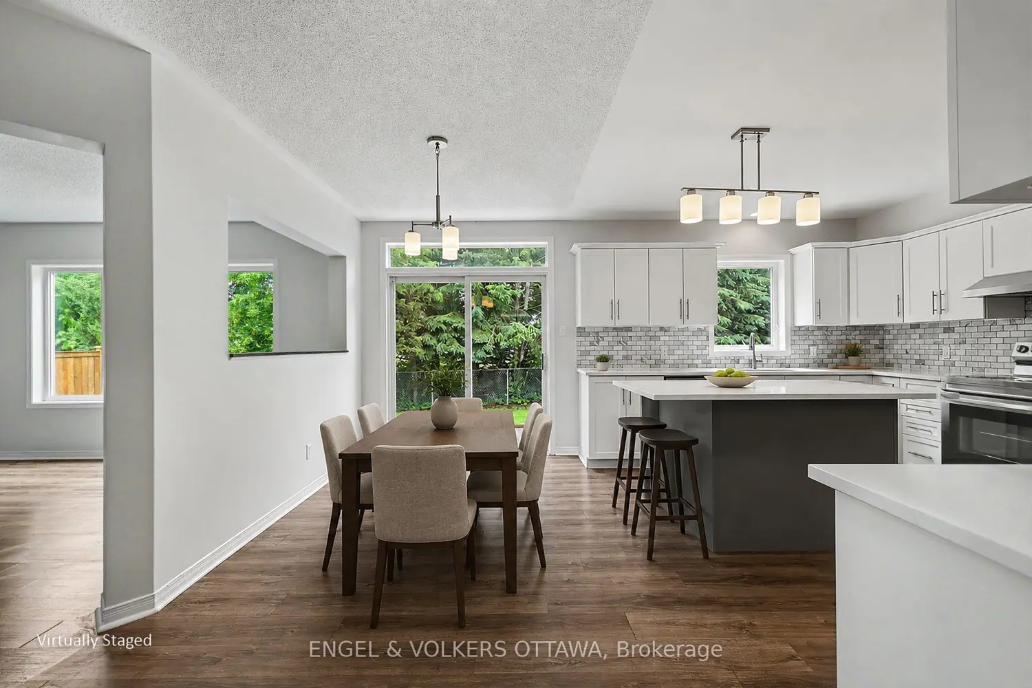 11 Glenrose Court photo 2