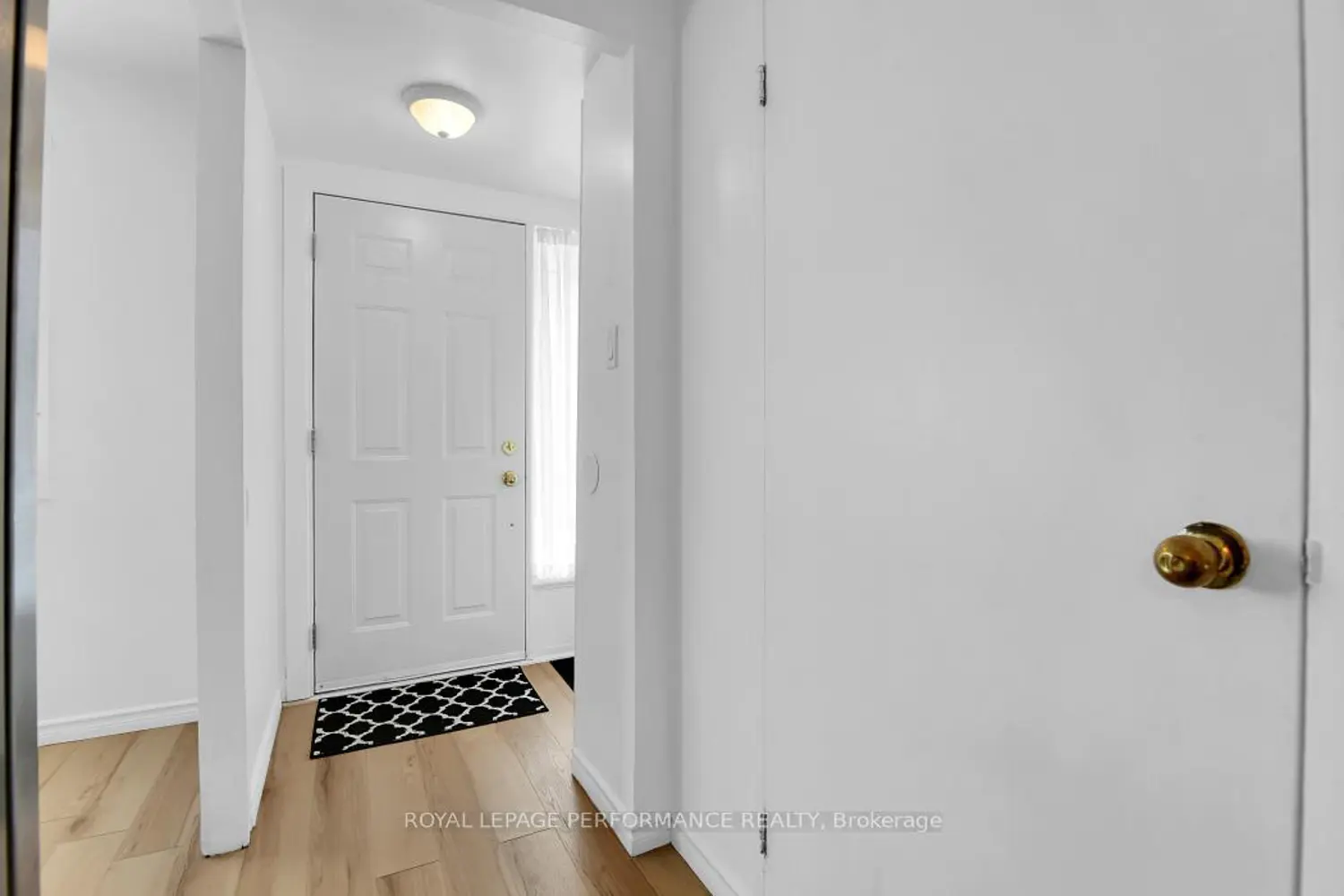 1743 Heatherington Road photo 3