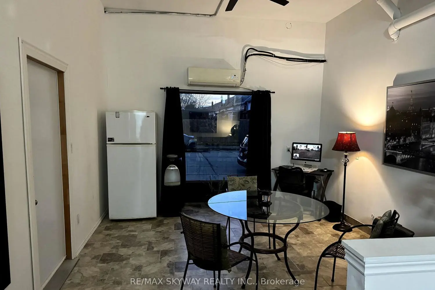 108 Duncan Street photo 4