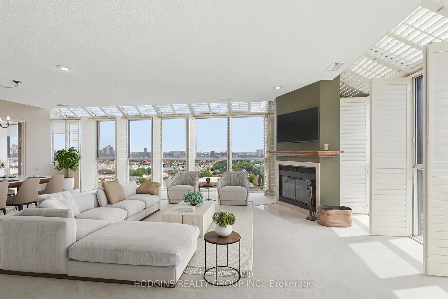 880 Dundas Street Ph5 photo 2