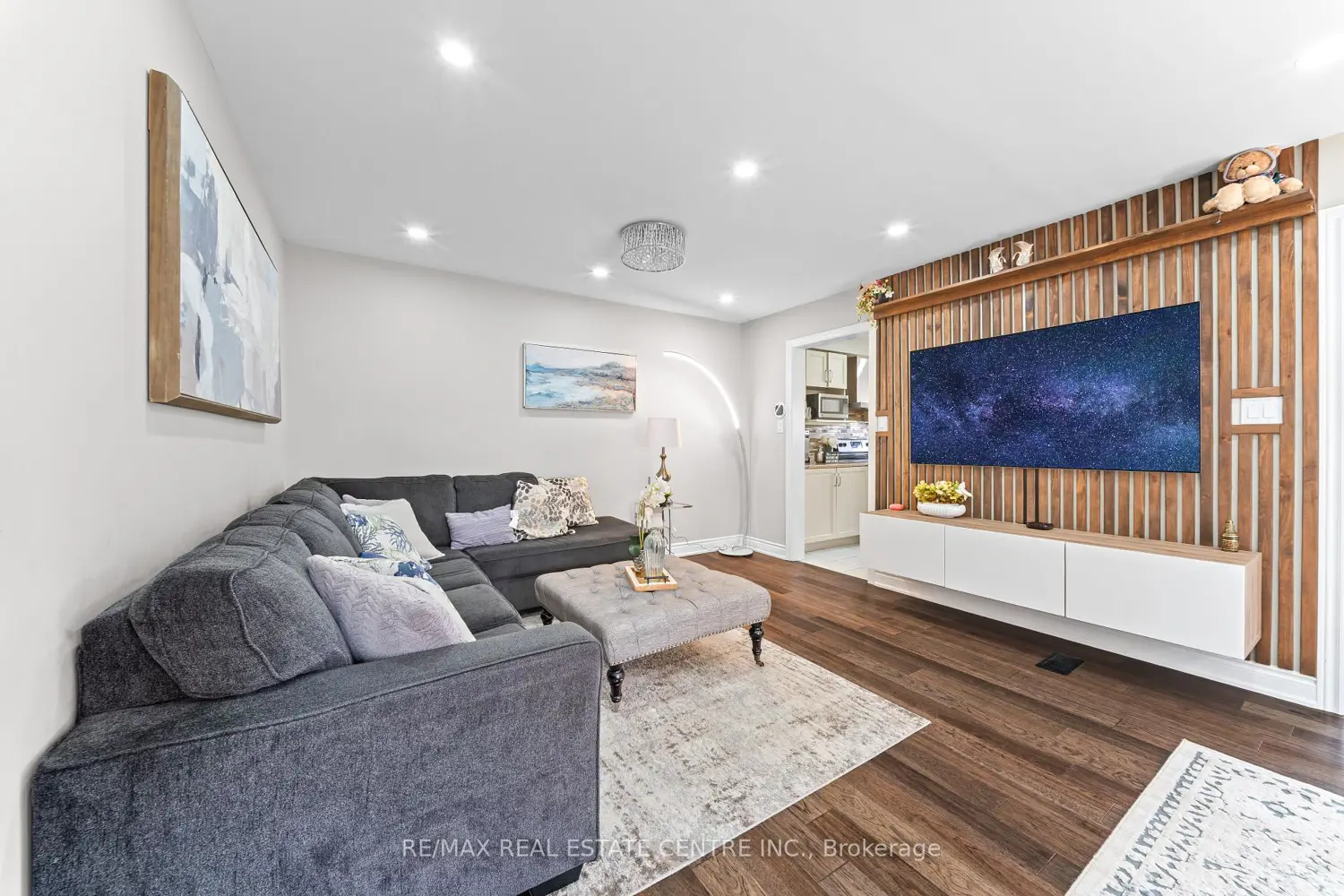 39 Beachville Circle photo 5
