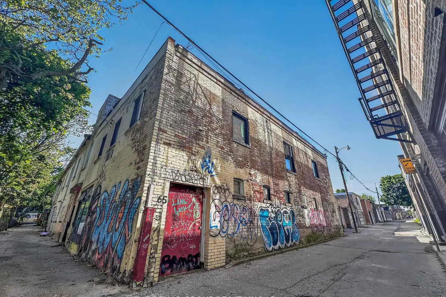 65 Bellwoods Avenue photo 4
