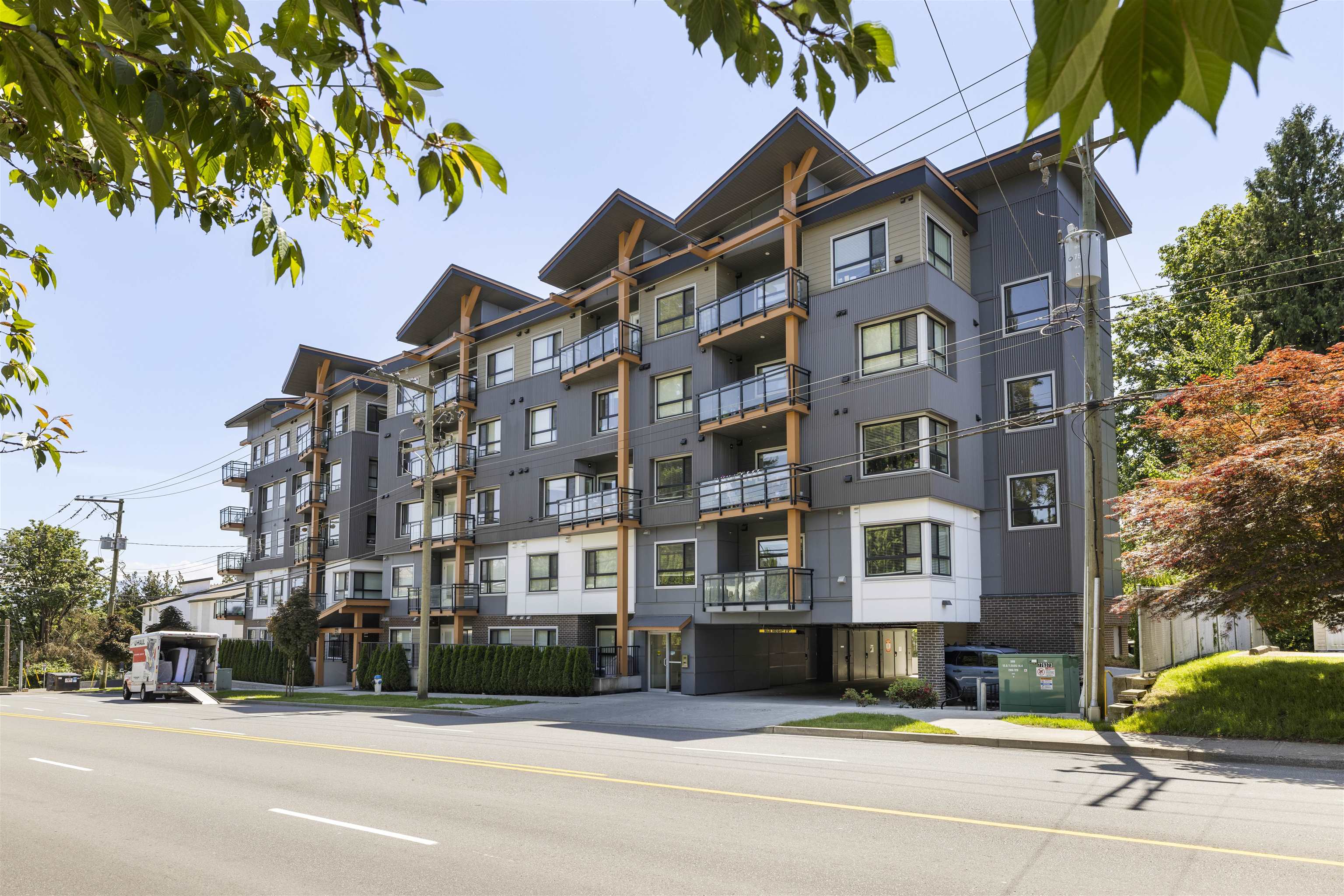204-33568 George Ferguson Way, Abbotsford, BC, V2S 0M3