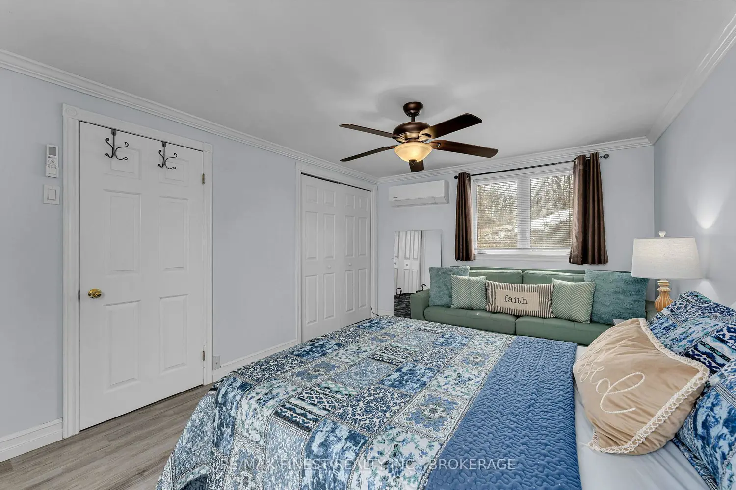 1066 Mountvale Point Road photo 5