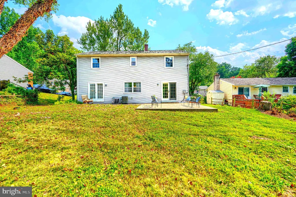 6 Fireoak Court, Cockeysville, MD 21030