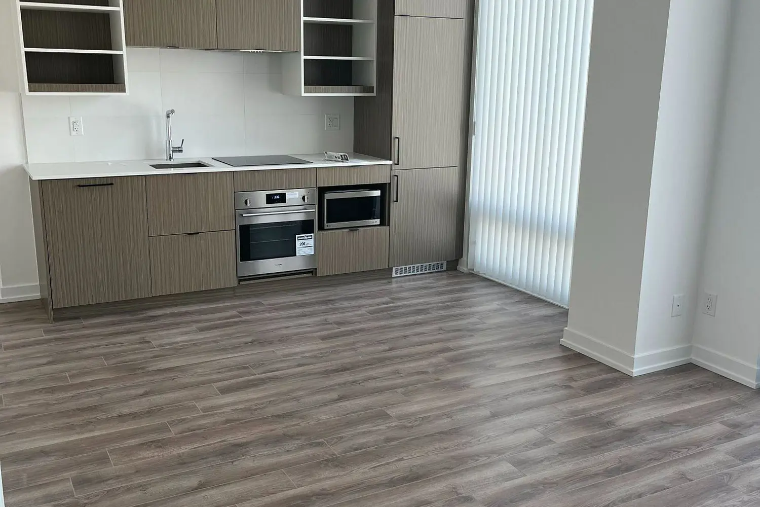 20 Edward Street 1202 photo 5