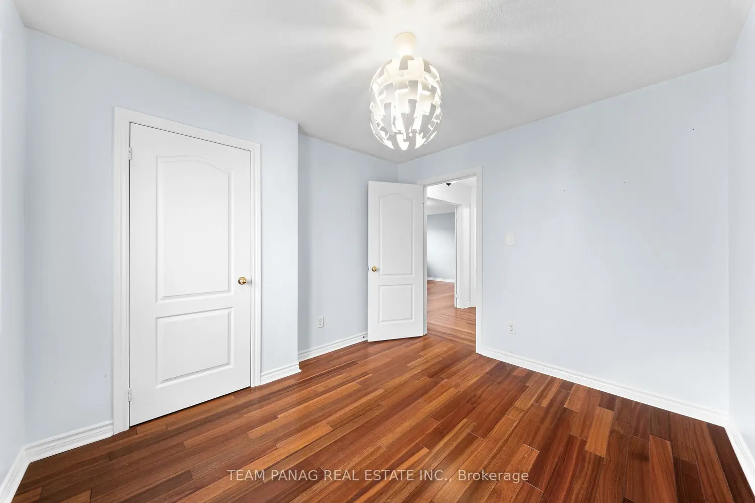 20 Long Meadow Road photo 5