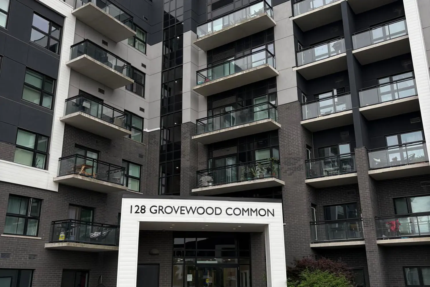 128 Grovewood Common 405