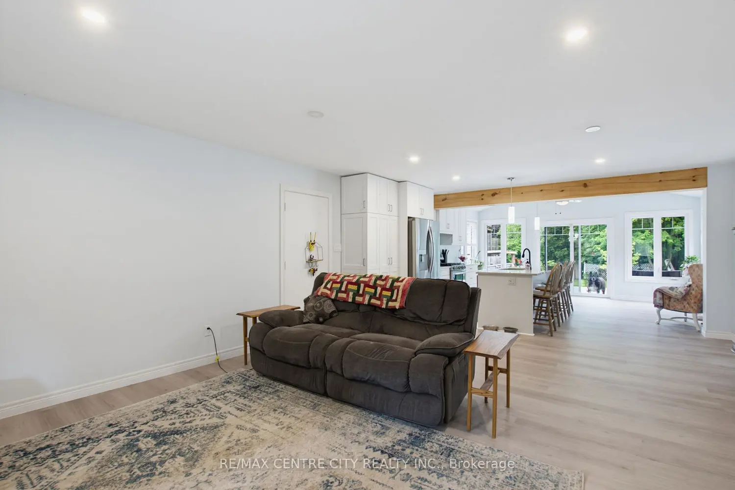 119 Anderson Avenue photo 4