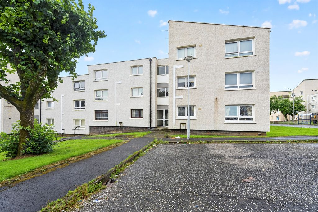 2 bed flat for saleGillsburn Gardens, Kilmarnock KA3