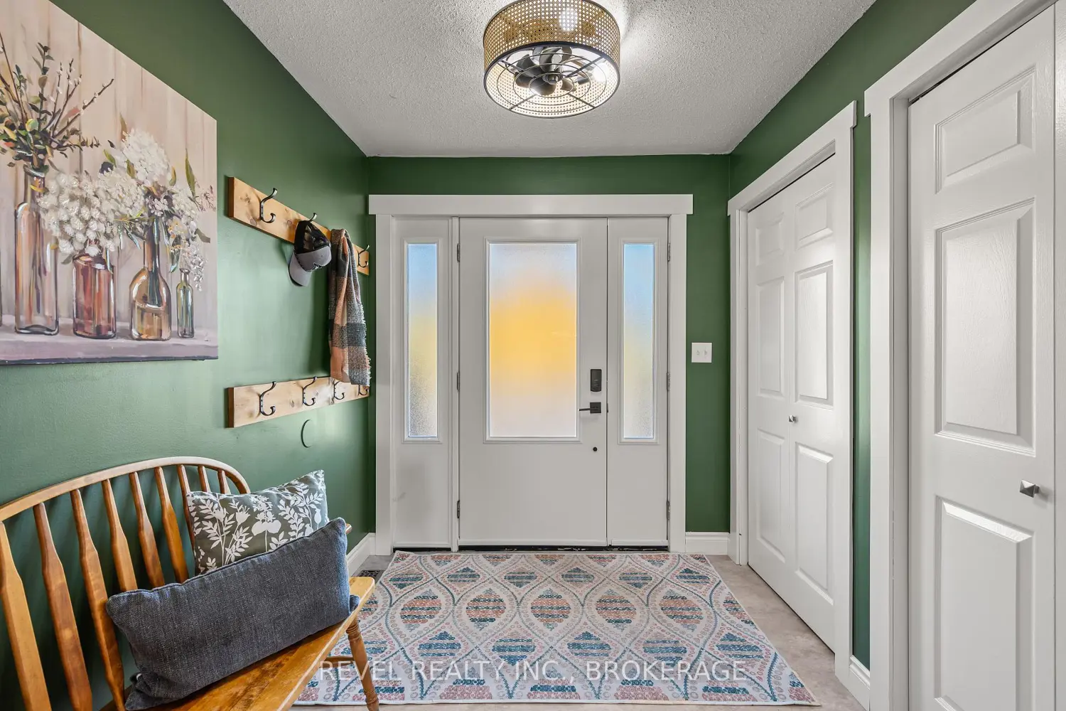 2089 Sunbury Road photo 2