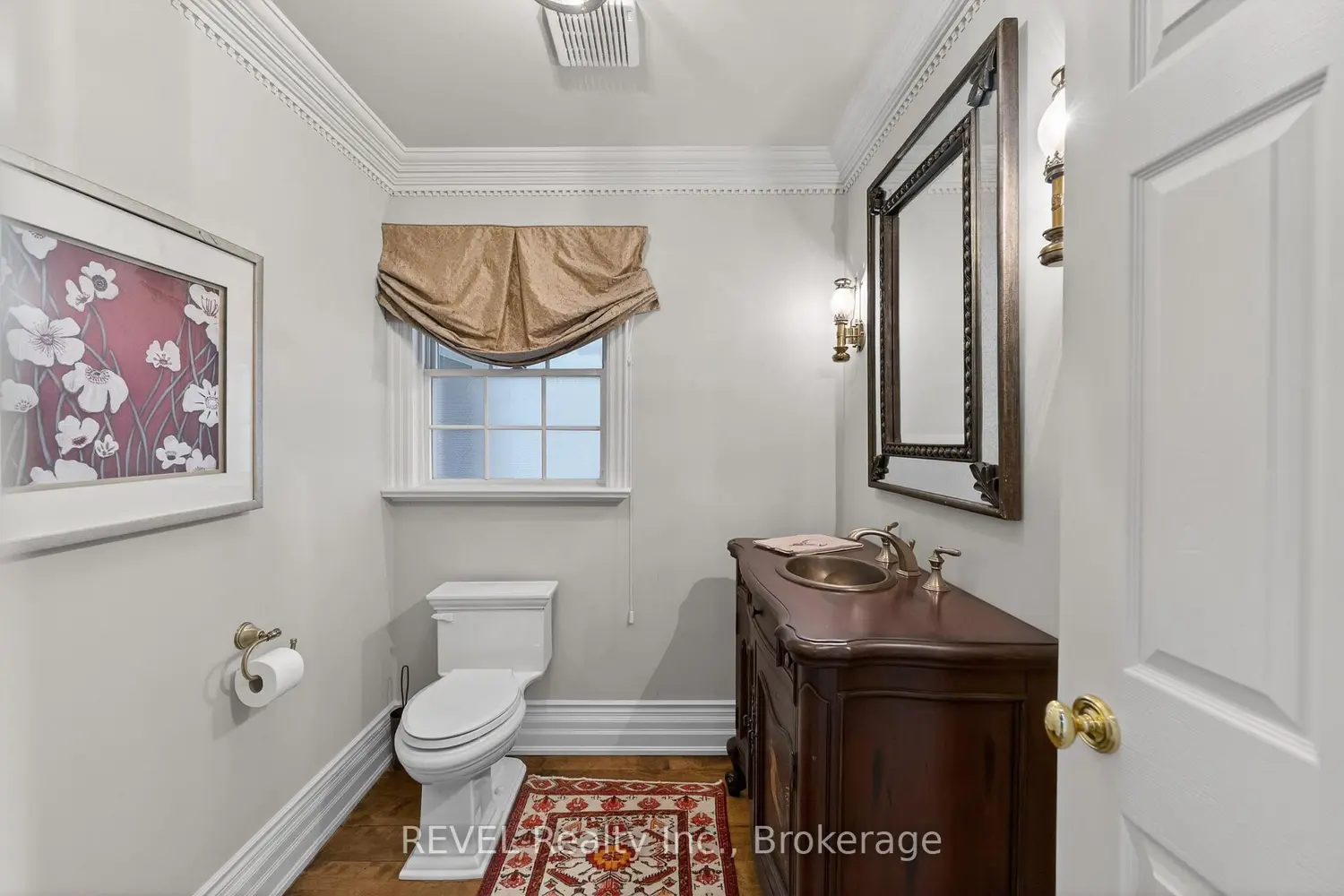 209 John Street photo 5