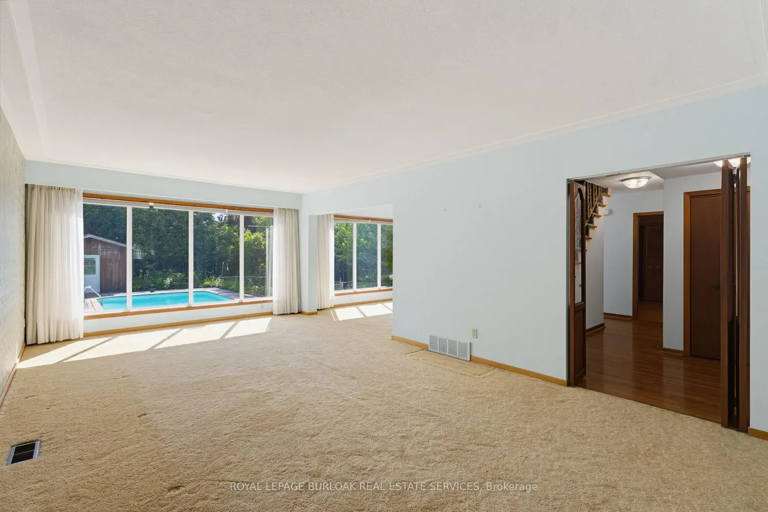 258 Camelot Drive photo 5