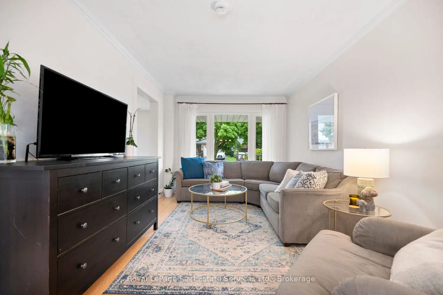 4513 Ivy Gardens Crescent photo 2