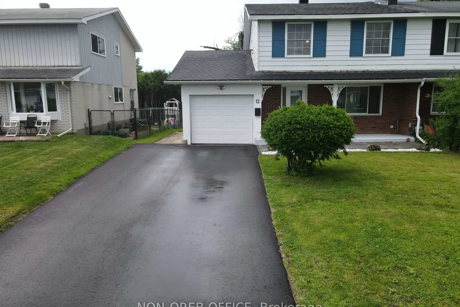 12 Downsview Crescent photo 2