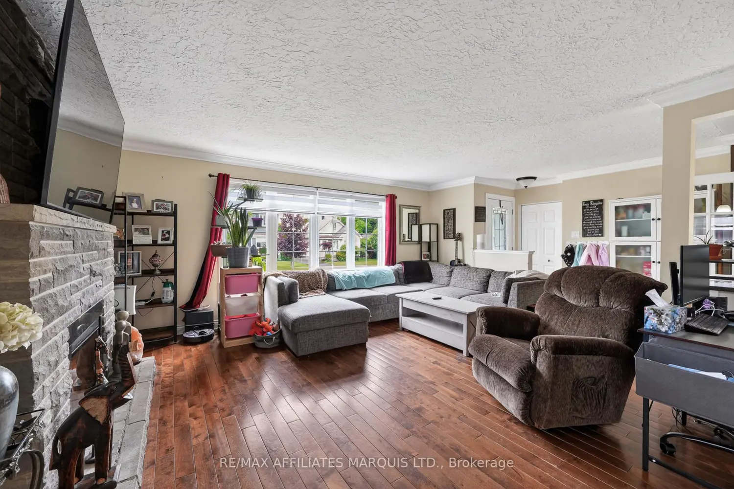19 Dunbar Avenue photo 3