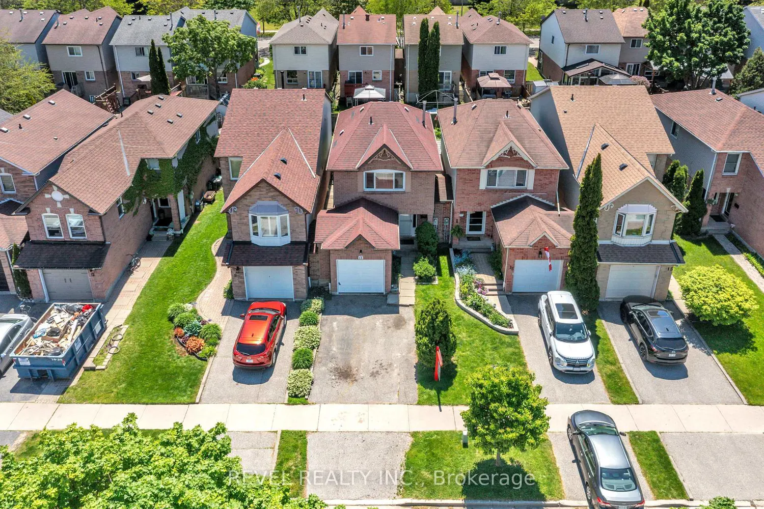 11 Carr Drive photo 2