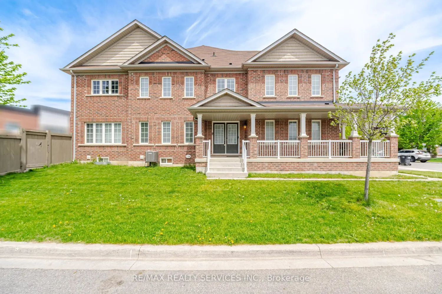144 Baffin Crescent