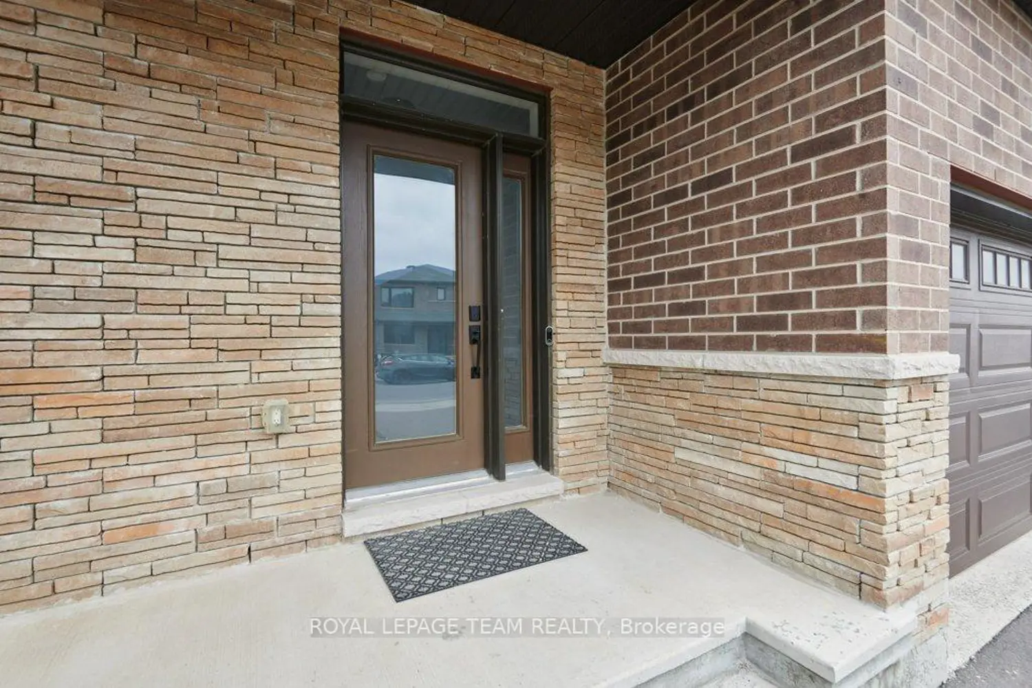 784 Cappamore Drive photo 2