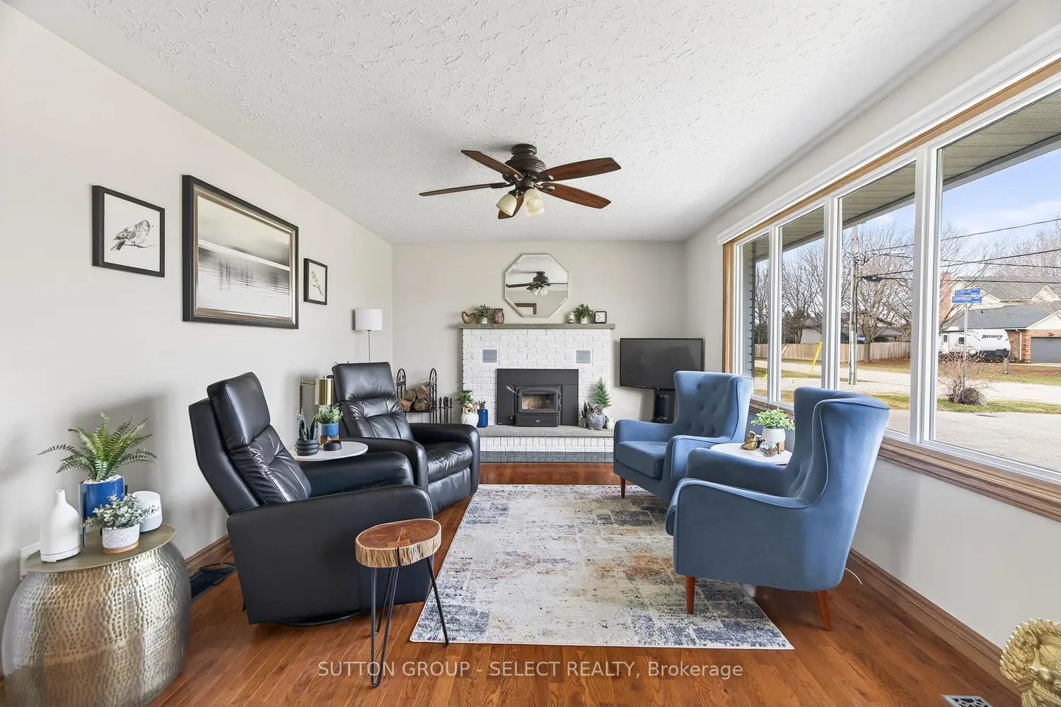 51169 Clinton Street photo 4