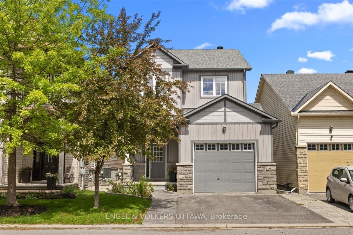 220 Harthill Way, Ottawa, ON, K2J 0P2