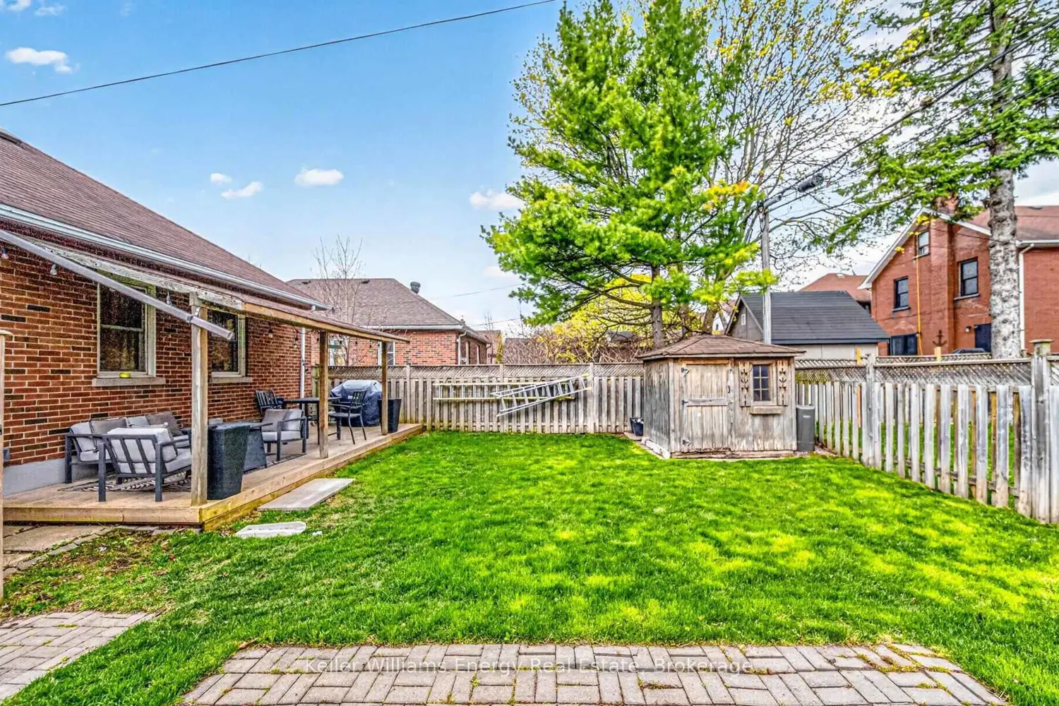 348 Bruce Street photo 3