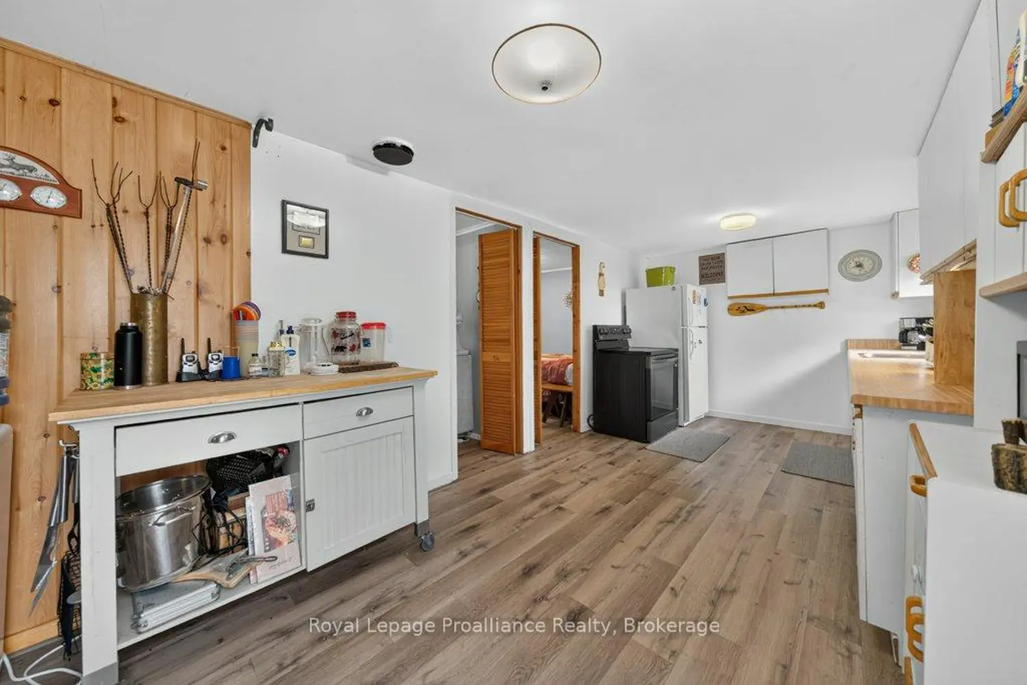 1161 Hughes Landing Road photo 3