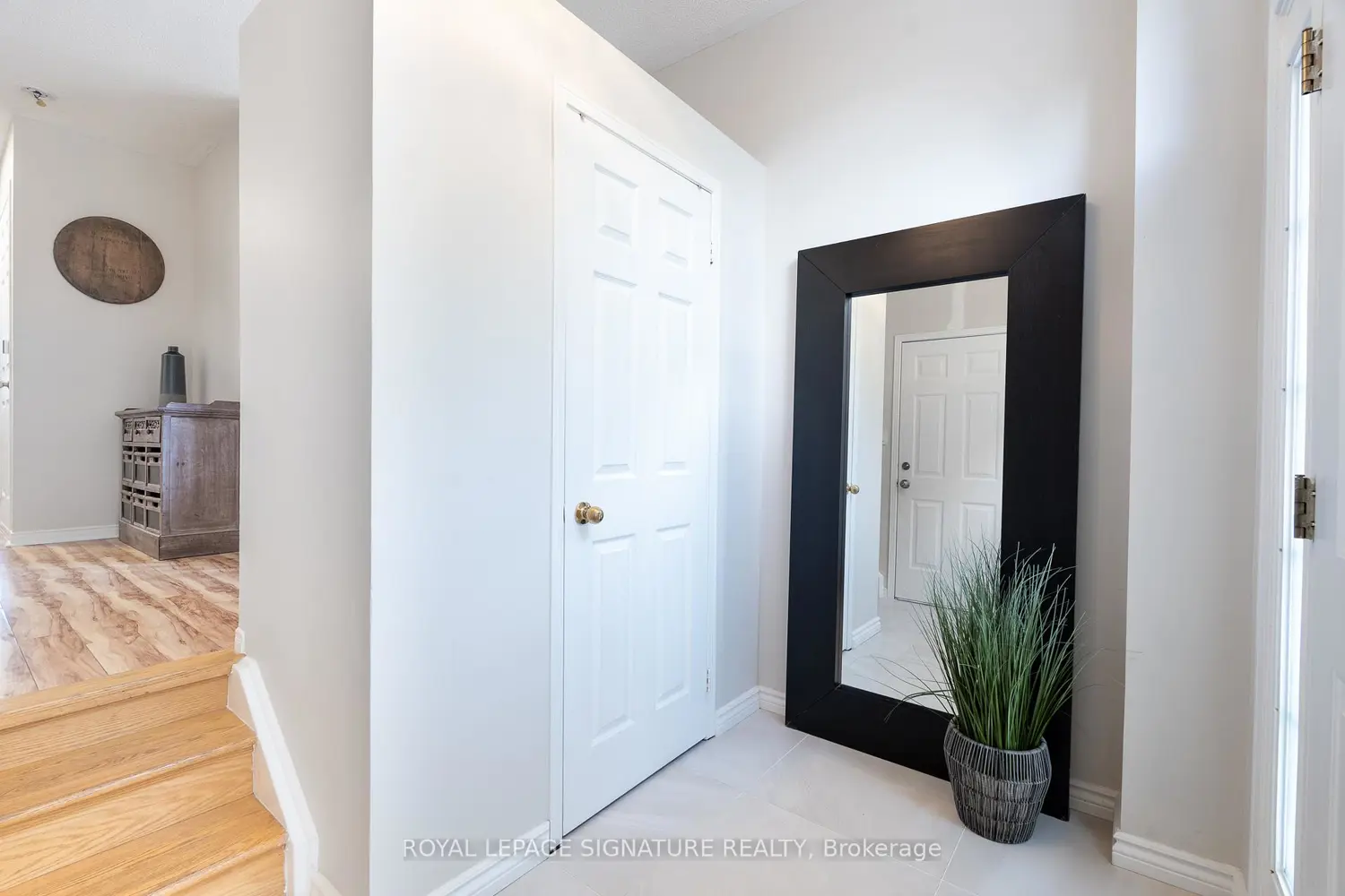 116 Clearmeadow Boulevard photo 2
